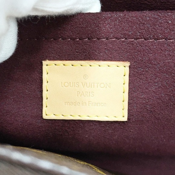 Louis Vuitton Monogram Montaigne MM Handbag - Picture 14 of 14